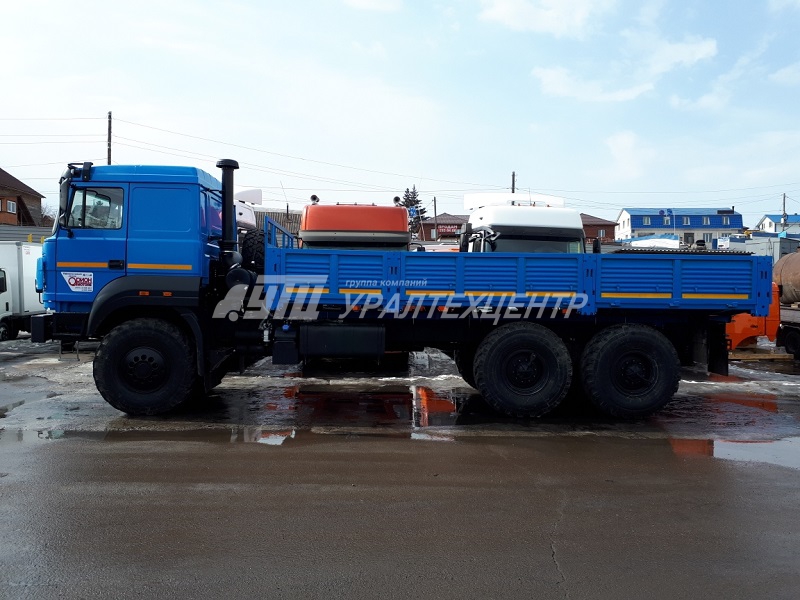 Урал 4320 Бескапотный