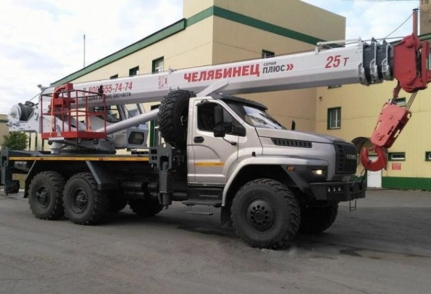Автокран Челябинец КС-55732 на шасси Урал Next